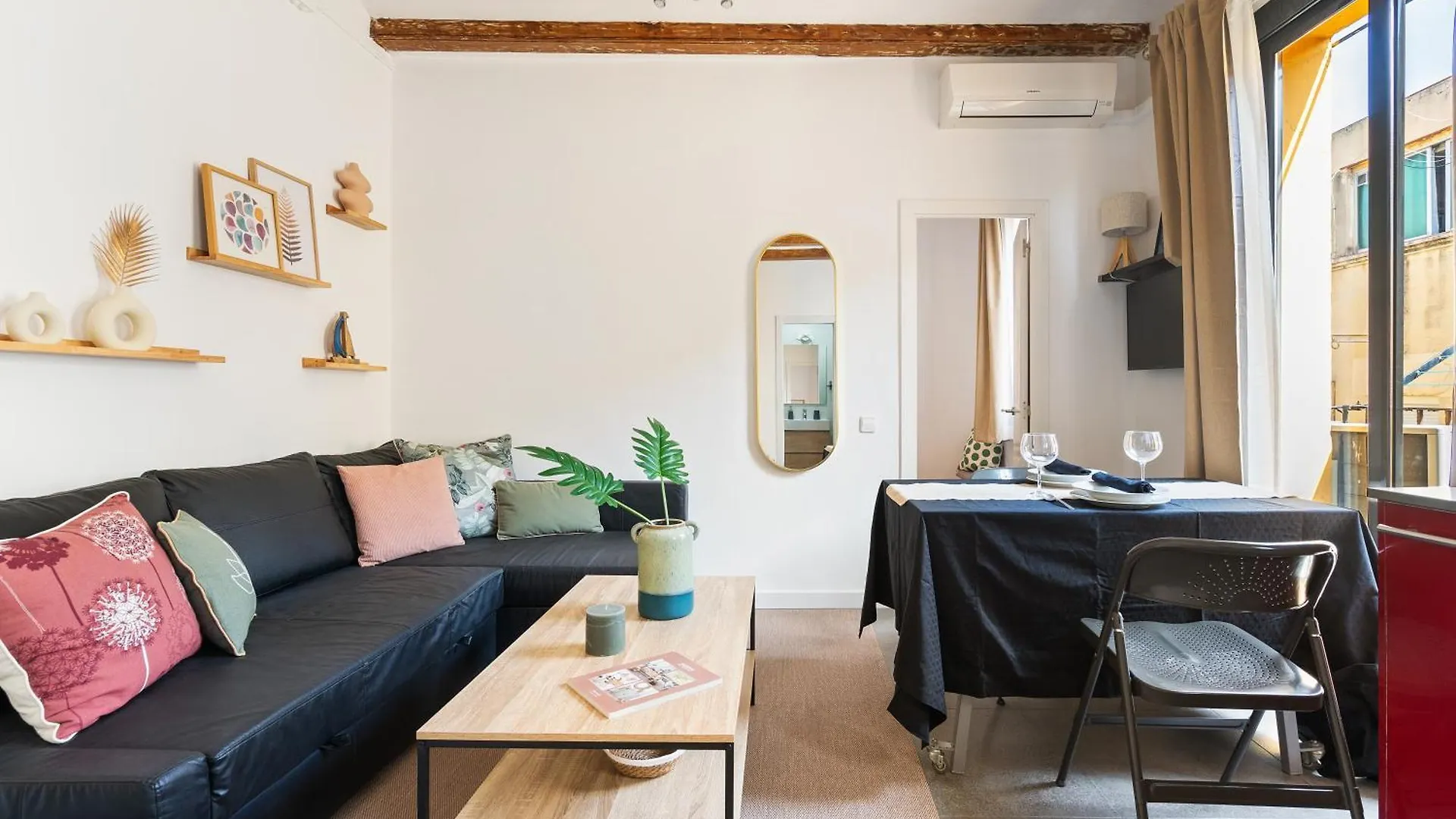 Lodging Apartments Almirall Beach 51 Barcelone Espagne